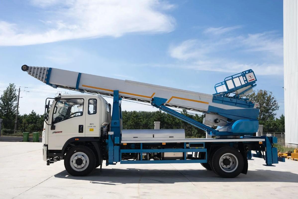 泉州鲤城云梯上料车租赁费用